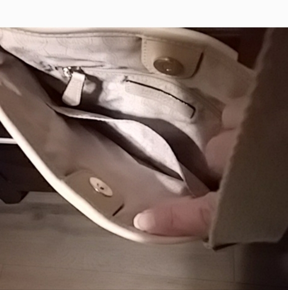 Michael Kors Crossbody Messenger Bag 10x9 New In Package - Picture 4 of 5